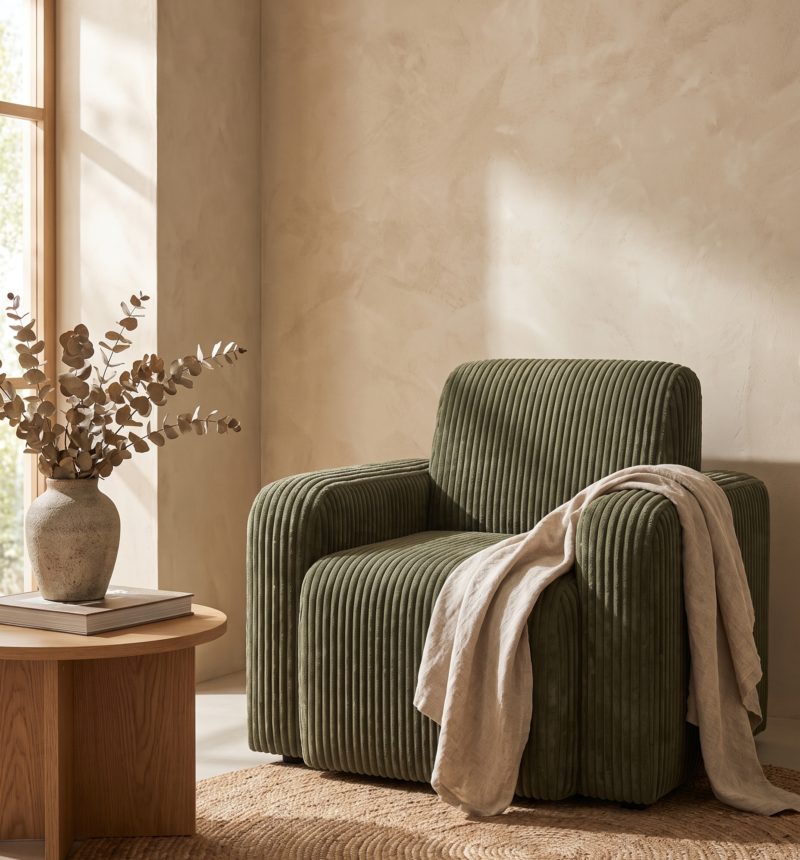 Fauteuil Sauge, velours côtelé – en situation